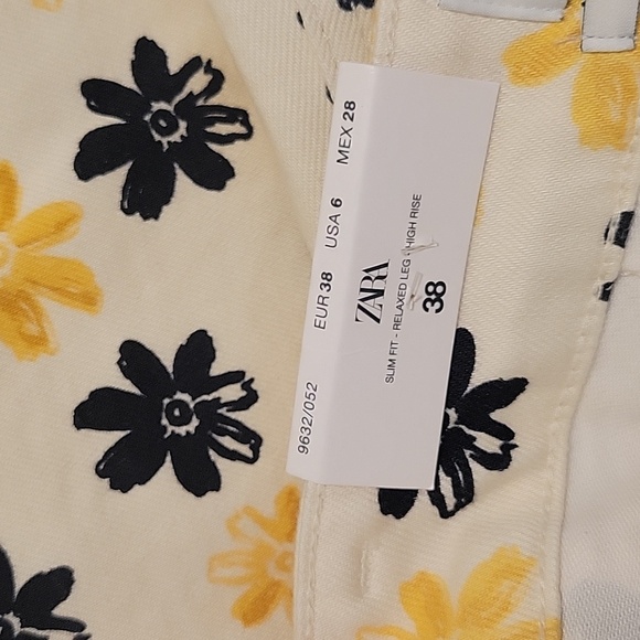 Zara Dasiy Print Denim Jeans - Picture 8 of 11